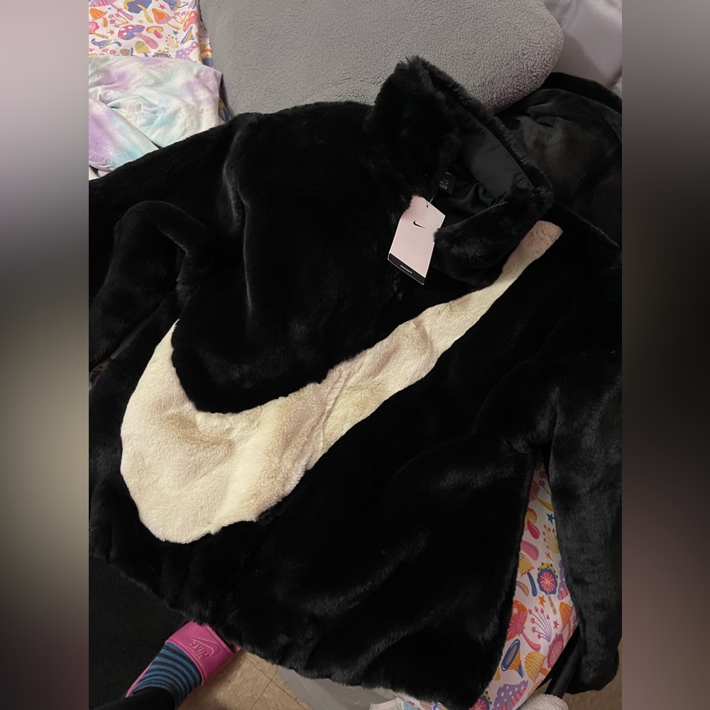 Nike oversized Swoosh logo Jacket - Picture 3 of 3